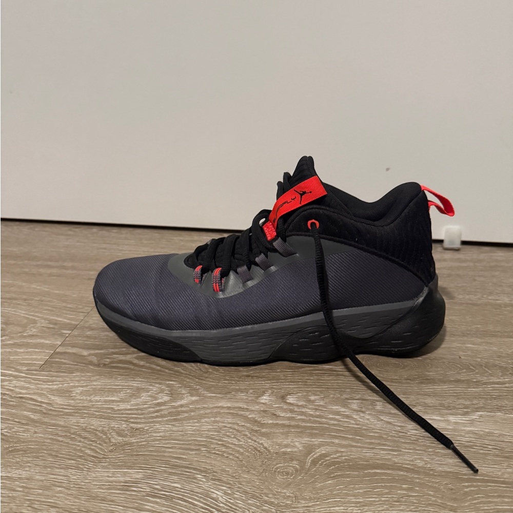 Nike Jordan Super Fly MVP Low Shoe AO6223